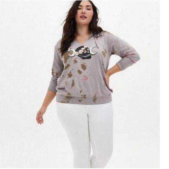 Torrid Size 0/Large Skull Sweatshirt cotton Blend Witchy Tie Dye Grey Cozy - Picture 1 of 6